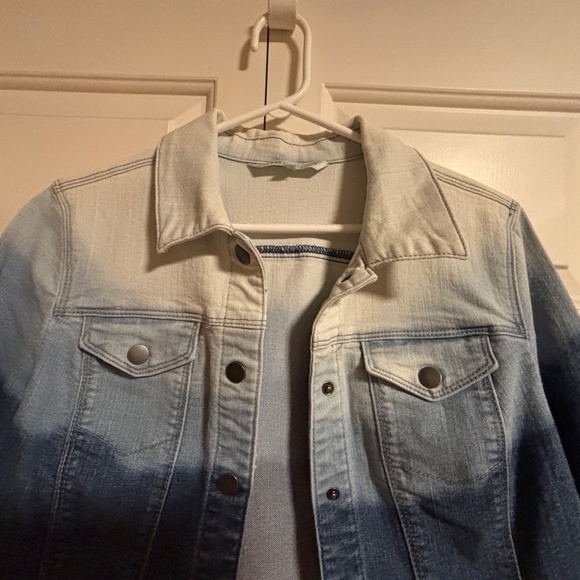 Cleo Petites Short Cropped Jean Jacket - Picture 2 of 7